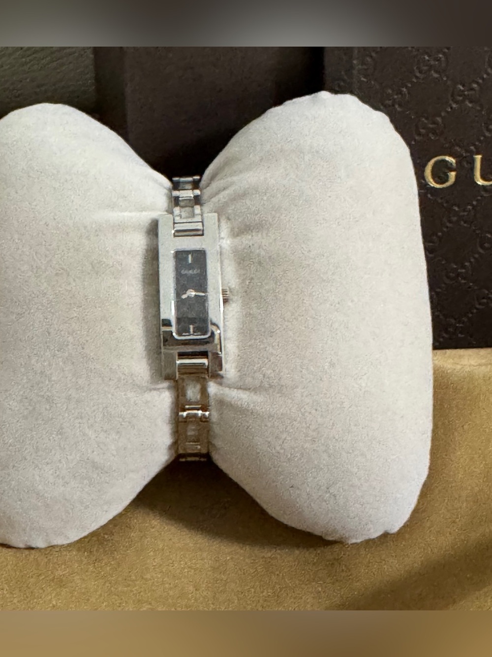 Gucci 3900L Silver-Tone monogram Rectangular Bracelet watch. W/ original box .
